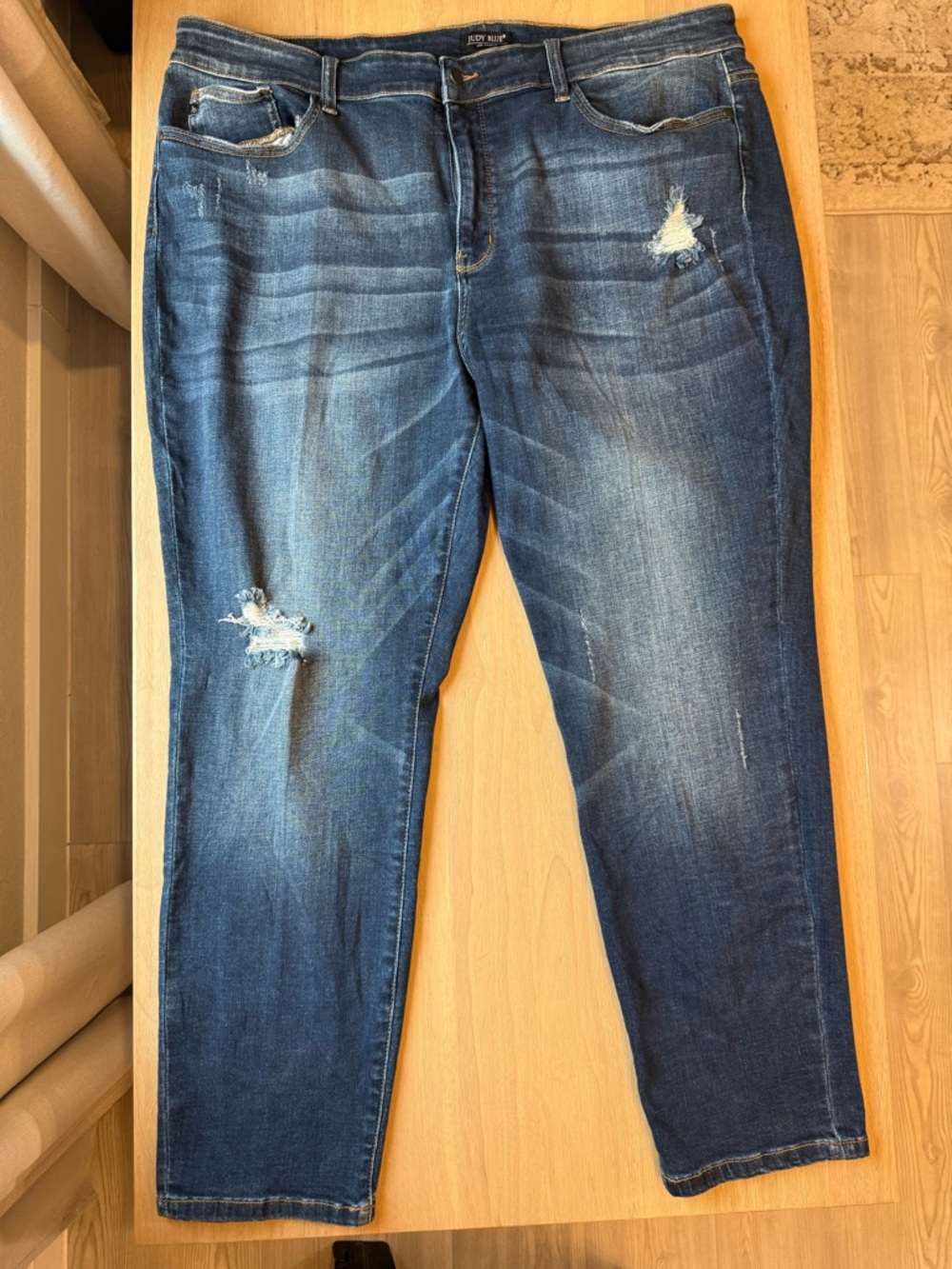 Plus Size Judy Blue Distressed Slim Fit Jeans Size 24 - Picture 2 of 7